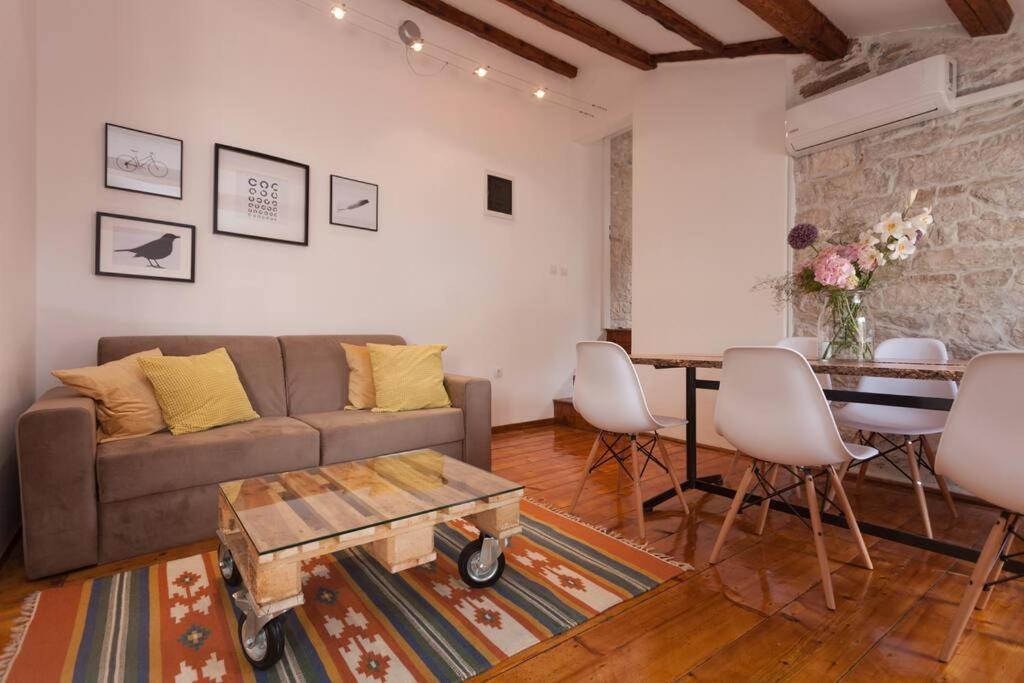 Vintage Apartment Rovinj Old Town Eksteriør bilde